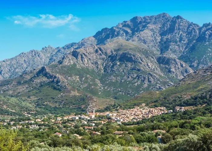 Magnifique Entre Et Montagne カロンザナ